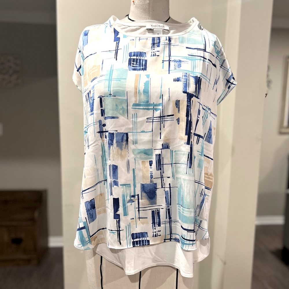 White House black market blouse